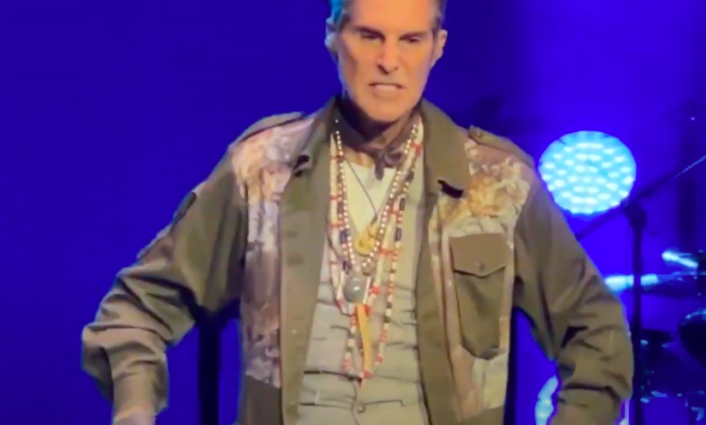 Perry Farrell Net Worth